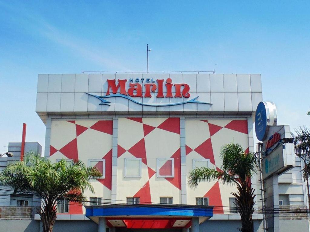 Hotel Marlin Pekalongan Managed By Dafam Exterior photo