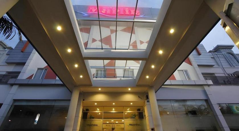 Hotel Marlin Pekalongan Managed By Dafam Exterior photo