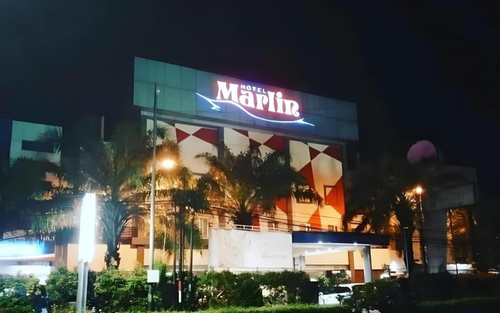 Hotel Marlin Pekalongan Managed By Dafam Exterior photo